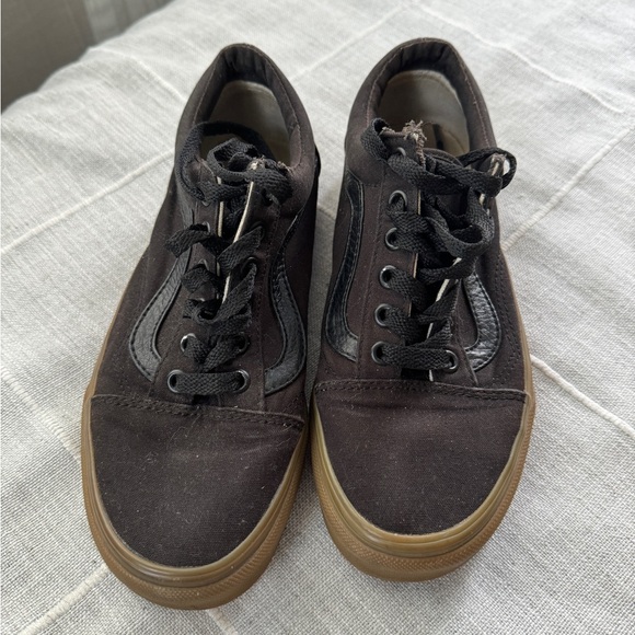 Old Skool Vans all black w/ gum sole, size 6.5 - Picture 2 of 4